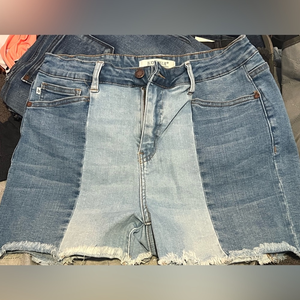 Judy blue shorts